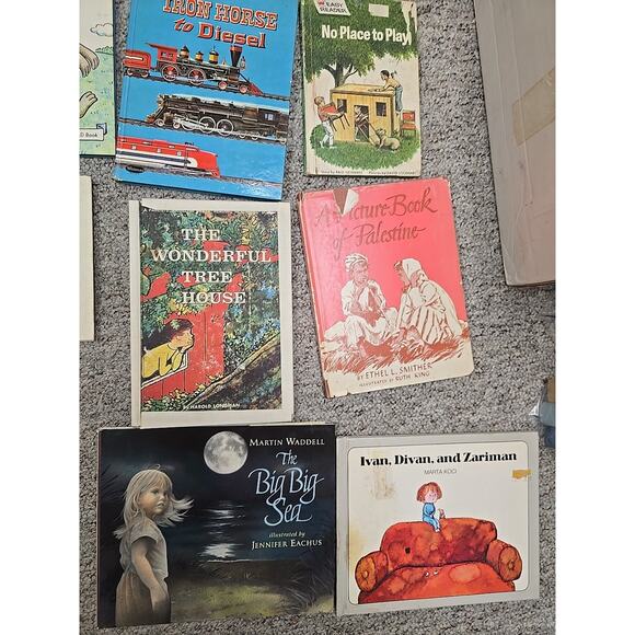 Lot of 15 Vintage Mixed Authors Read Along Hardcover Children's Story Books - Picture 2 of 6